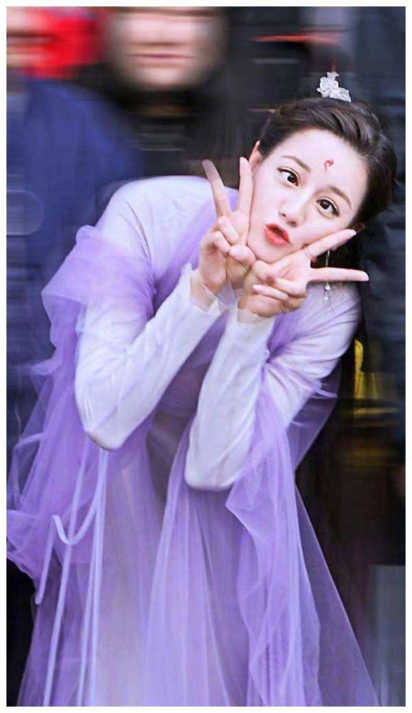 沒氣質別霍霍紫色，這6位紫衣美人太亮眼，有人溫柔，有人霸氣