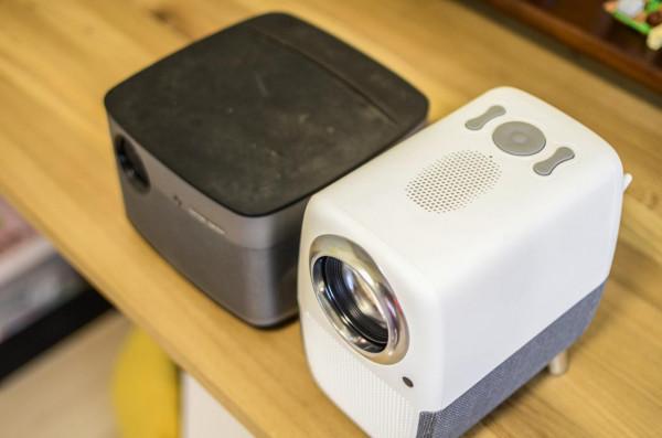 HOMAX享受家庭巨幕電影：泰捷WEBOX T1s智慧投影