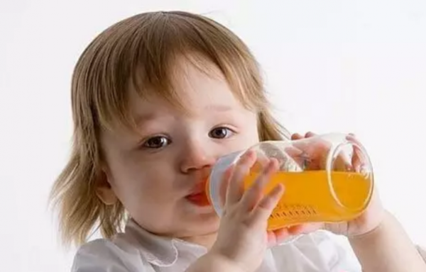 孩子滿口黑牙是怎麼回事？可能是這幾個原因，家長越早知道越好