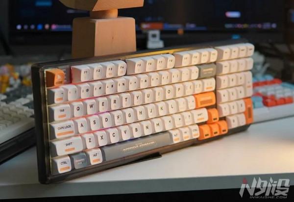 Darmoshark K7 Pro三模無線機械鍵盤體驗