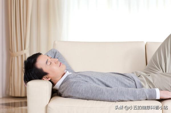 延緩老年性白內障的發生和發展，生活中需要做好以下8點