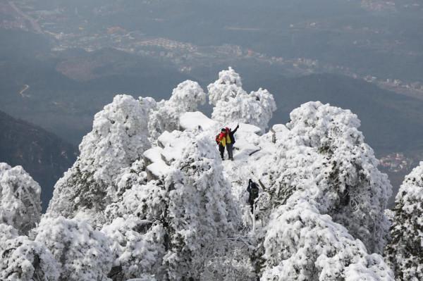 雪後廬山美