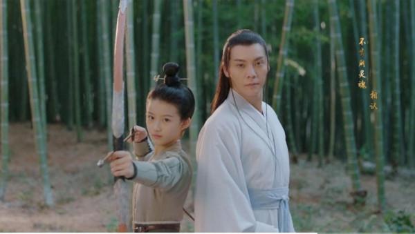 《斛珠夫人》開播，13歲小女主火了，全網都在誇她力壓大女主楊冪