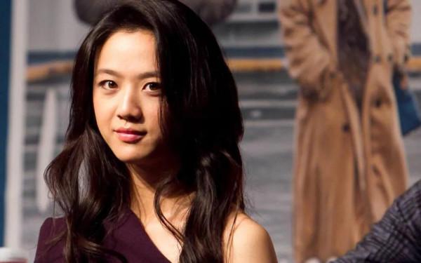 79年出生的湯唯，越來越漂亮了