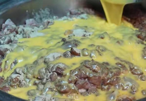 陝西大哥獨創美食，6元漲至22元，稱霸縣城20年，不怕別人學技術