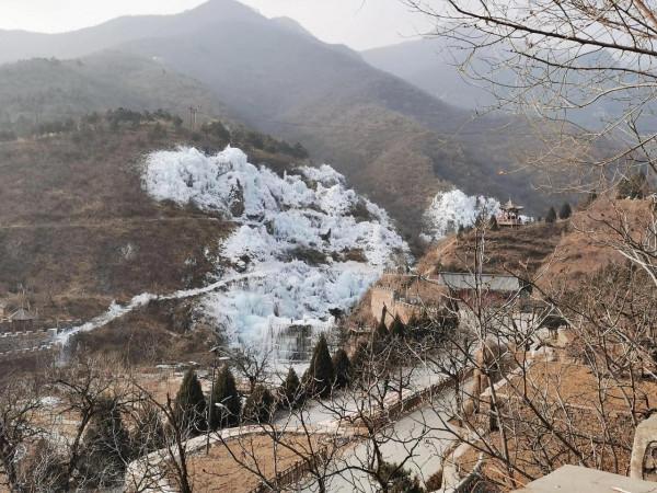 2022年1月北京神泉峽景區欣賞冰瀑+10公里徒步鍛鍊