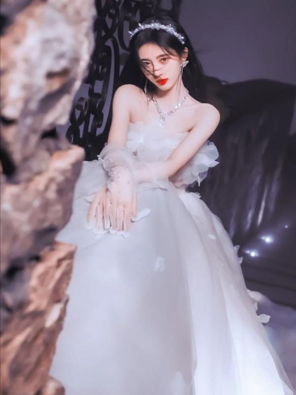 高畫質美照｜四川美少女鞠婧禕