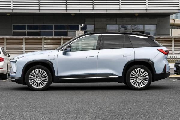 零百加速4.7秒,軸距2米9,開出去回頭率十足,帶你看蔚來ES6 零百加速4.7秒,軸距2米9,開出去回頭率十足,帶你看蔚來ES6