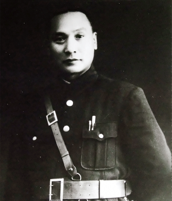 蔣介石回電報：情有可原，罪無可逭，盧漢一字未改卻讓手諭成廢紙