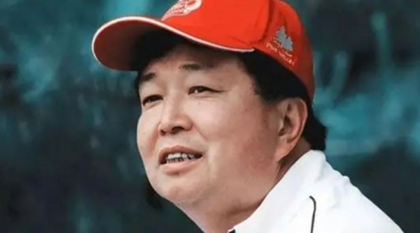 紅牛老闆許書標：白手起家，身價50億美元，87歲想娶19歲秘書？