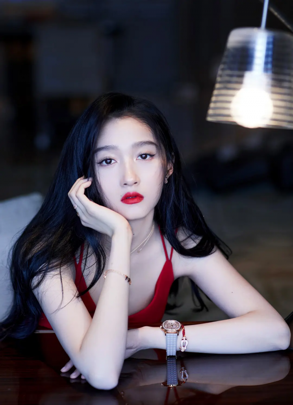 中國內地女演員關曉彤