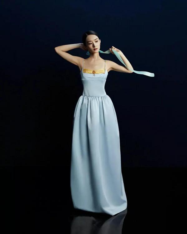 趙麗穎，每一天都既是明天，也是今天，也會變成昨天