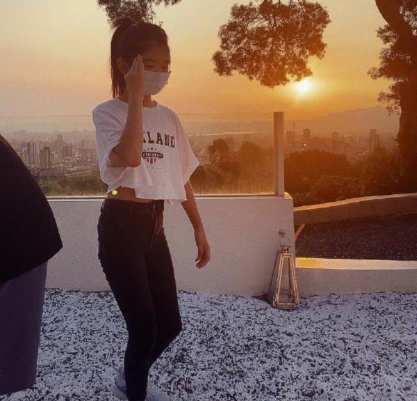 曹格曬照為11歲女兒慶生,Grace女大十八變,與小時候判若兩人 曹格曬照為11歲女兒慶生,Grace女大十八變,與小時候判若兩人