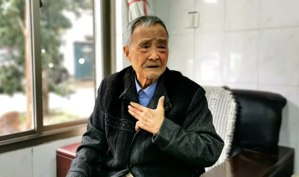 “有人嗎?”回答他的只有風聲…71年前,他們的故事比《長津湖》更催淚 “有人嗎?”回答他的只有風聲…71年前,他們的故事比《長津湖》更催淚