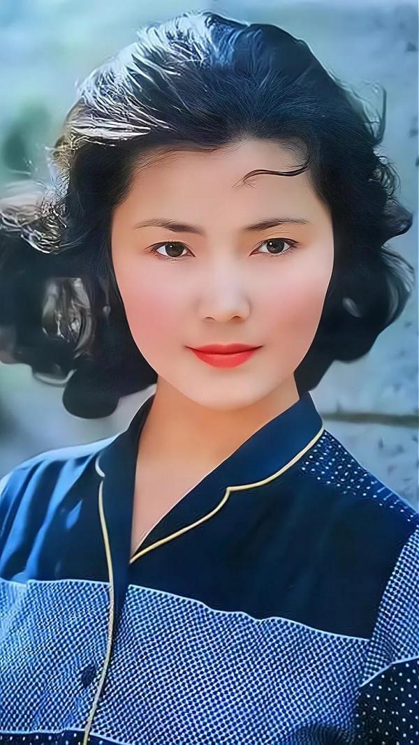 80年代女神 姜黎黎
