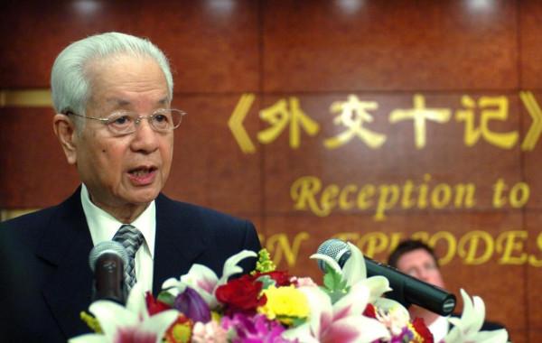 曹東勃：三十年河東，三十年河西，今天的法國委屈嗎？