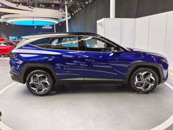 SUV第五代途勝L，標配200馬力+6.2升油耗，外觀還比較新穎