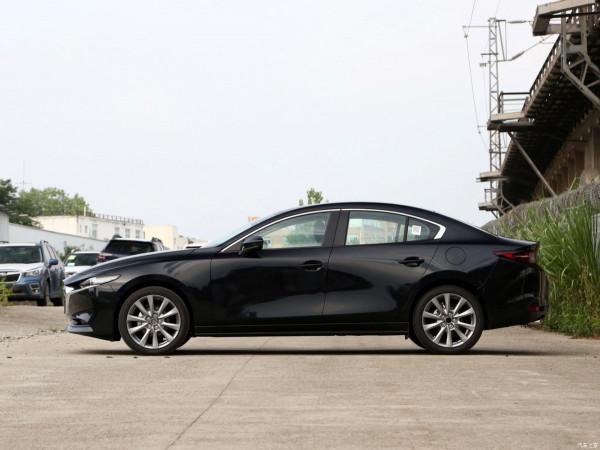 馬自達3 昂克賽拉：低油耗高效能合資家轎