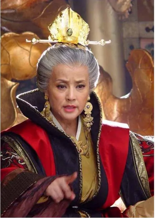 武則天:唐女皇,一個舞動乾坤、名垂青史的“大女人” 武則天:唐女皇,一個舞動乾坤、名垂青史的“大女人”