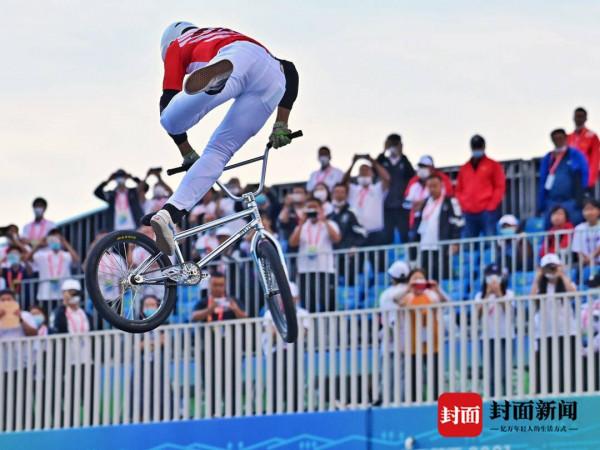 創歷史!四川選手包攬全運會小輪車男子自由式金銀銅牌 創歷史!四川選手包攬全運會小輪車男子自由式金銀銅牌
