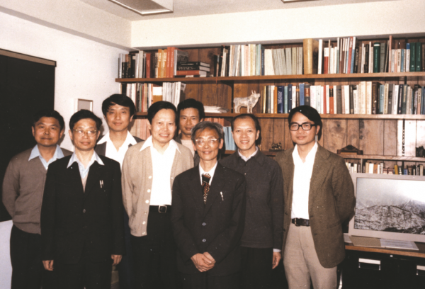 何祚庥，一位有巨大爭議的院士