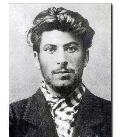 冷酷無情的鋼鐵強人——斯大林，帶領蘇聯從積貧積弱到世界強國