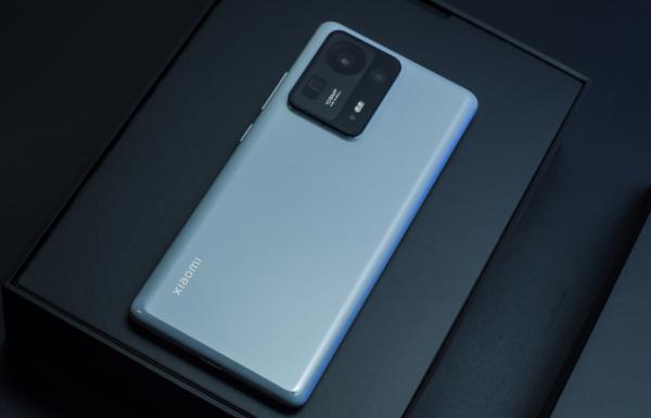 5款最新旗艦手機溫度橫評：華為令人意外，iQOO發熱最高