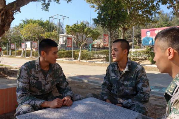 東部戰區陸軍海防某旅：“三會一好”，鳴鑼開講