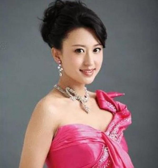 央視主持人張蕾美照