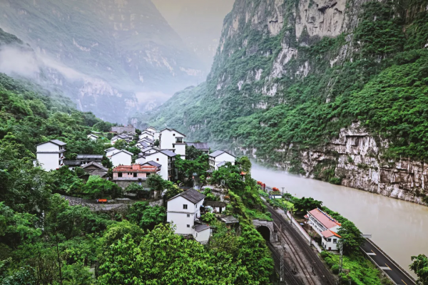 馬恆健：大渡河上的幽谷天書