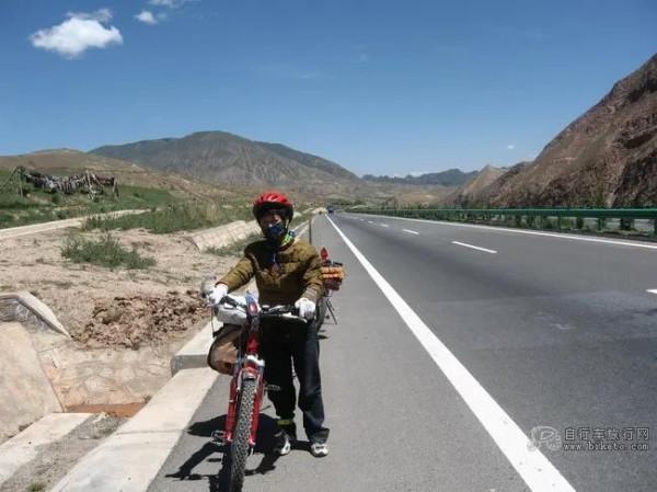 太陽啊 我終於把你背到了崑崙山之&mdash;&mdash;青藏線上第一景 日月山流連