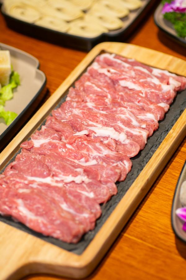 秋天抵禦寒冷的“秘密武器”！（煙囪銅鍋涮肉）