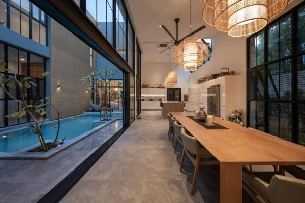 雙層別墅不豪裝,上有露臺花園下有庭院泳池,這才是我向往的豪宅 雙層別墅不豪裝,上有露臺花園下有庭院泳池,這才是我向往的豪宅