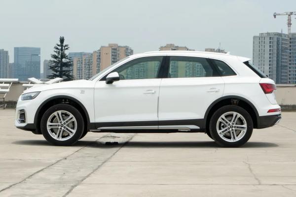 入門配2.0T發動機+適時四驅,軸距2907mm,全新奧迪Q5L39.68萬起 入門配2.0T發動機+適時四驅,軸距2907mm,全新奧迪Q5L39.68萬起