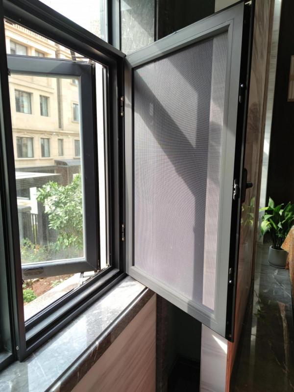 再幹個10天就可以回家過年了，門窗人加油