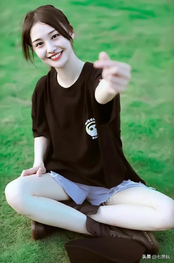 於榮光與35年髮妻離婚,被爆銀行存款5000萬,網友:才存這點錢? 於榮光與35年髮妻離婚,被爆銀行存款5000萬,網友:才存這點錢?