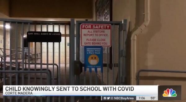 美國孩子感染新冠,家長依然將其送去上課!一週後全校大亂 美國孩子感染新冠,家長依然將其送去上課!一週後全校大亂