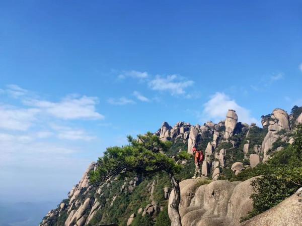 又到週末！去靈山登山賞景嗎？