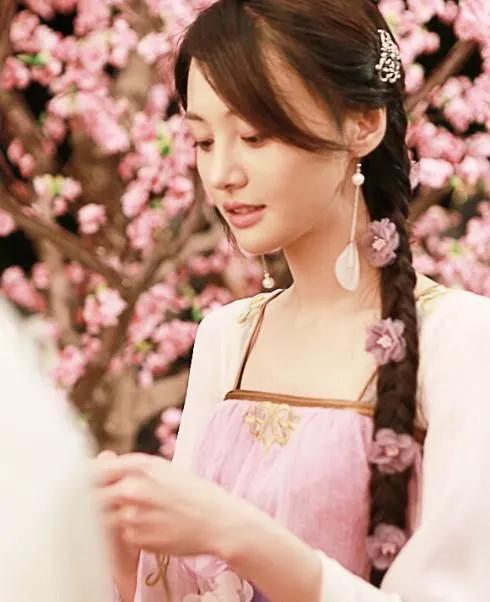 那一夜的桃花畔 那一夜的桃花畔