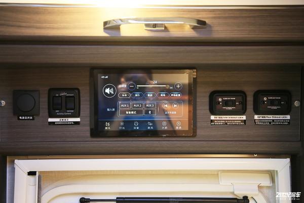 奇瑞進口底盤雙拓展房車,帶21.4度電,電粉碎直排馬桶 奇瑞進口底盤雙拓展房車,帶21.4度電,電粉碎直排馬桶