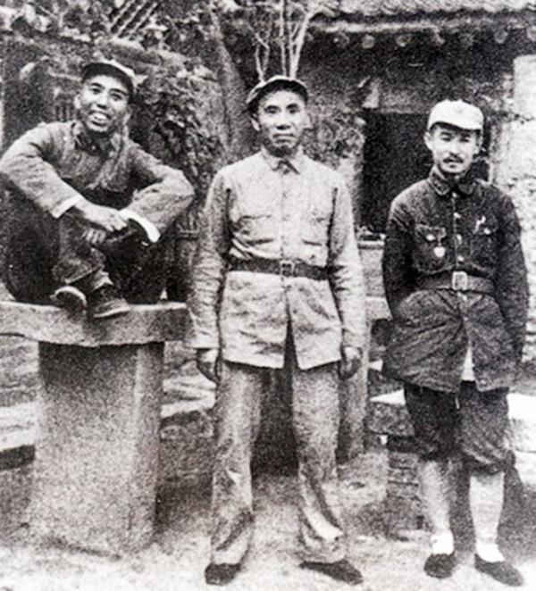 1991年，王震突然收到一封信件，信件：您還記得那1000擔救命糧嗎