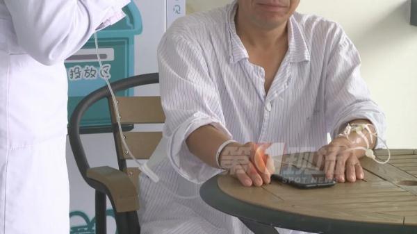 小看了背上這疙瘩，險些要了他的命！醫生：這類患者傷口“養細菌”