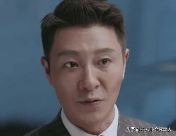 僵硬浮腫，像男芭比，中年男星動臉簡直是“災難現場”