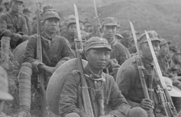 最早的八路軍改編方案：朱德出國毛澤東離開軍隊，其他將領改名