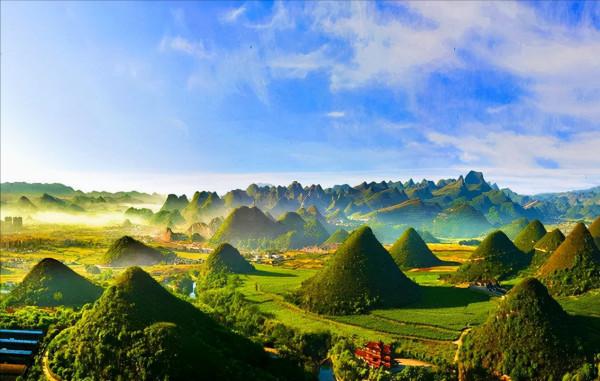 貴州，不僅有純天然美貌，還有些魔幻建築…