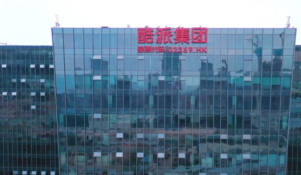 2021年壓軸登場的幾款手機!華為摺疊屏也來啦,你更看好誰? 2021年壓軸登場的幾款手機!華為摺疊屏也來啦,你更看好誰?