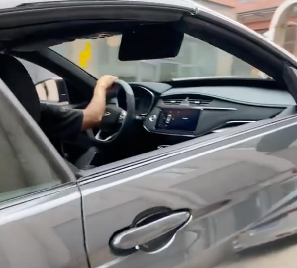 重磅首發:吉利真要造跑車了?全新敞篷轎跑曝光 重磅首發:吉利真要造跑車了?全新敞篷轎跑曝光