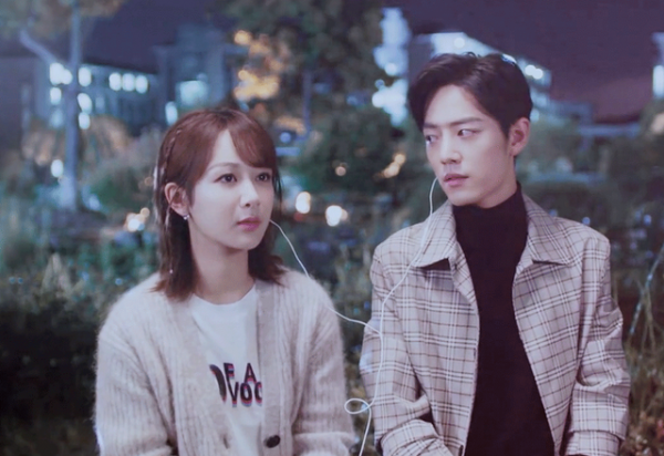 剛播2集，收視率破2，豆瓣大片好評，時隔8年，高圓圓又選對劇本