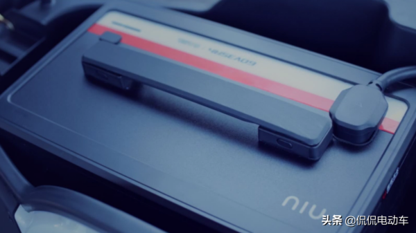 小牛、九號、哈囉推出的3款高階電摩，誰更強？最全面的測評來了