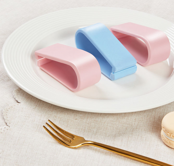 睡覺時，被子總是&OpenCurlyDoubleQuote;跑偏&rdquo;？教你1招，不用針縫，快速固定還保暖